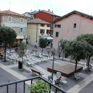 Balconcino Su Lazise